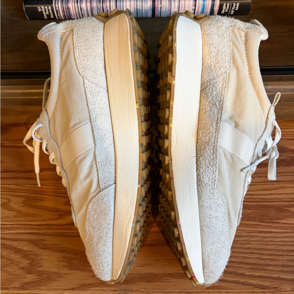 SEAVEES Unisex Acorn Trainer - Picture 3 of 12